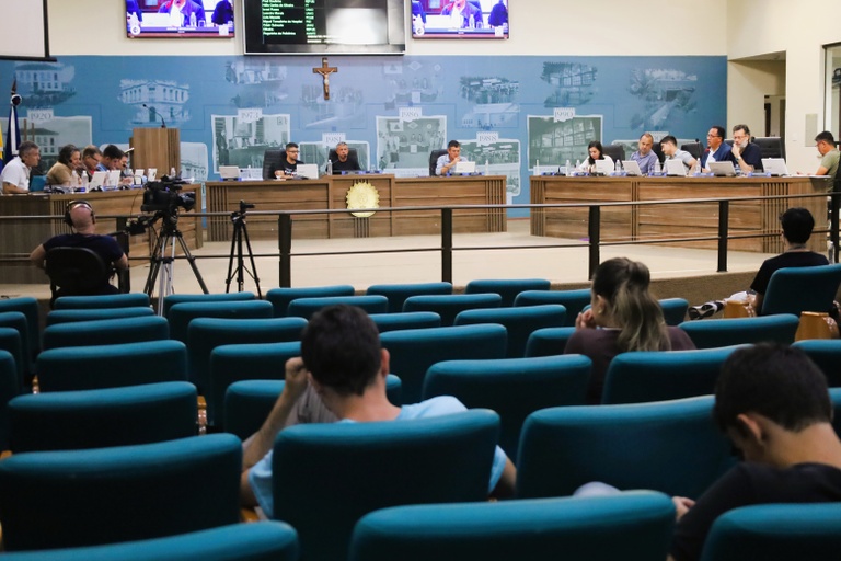 Vereadores de Pouso Alegre Aprovam Requerimentos sobre Trabalho e Cultura por Unanimidade