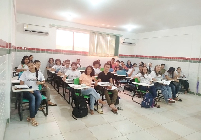 Aceleração do Amapá: Formação em Inglês Potencializa Jovens para o Novo Ciclo Econômico
