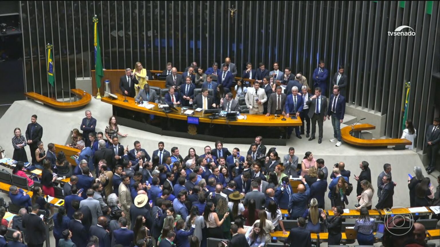 Crise Política: Os Desdobramentos da Dosimetria dos Atos Golpistas
