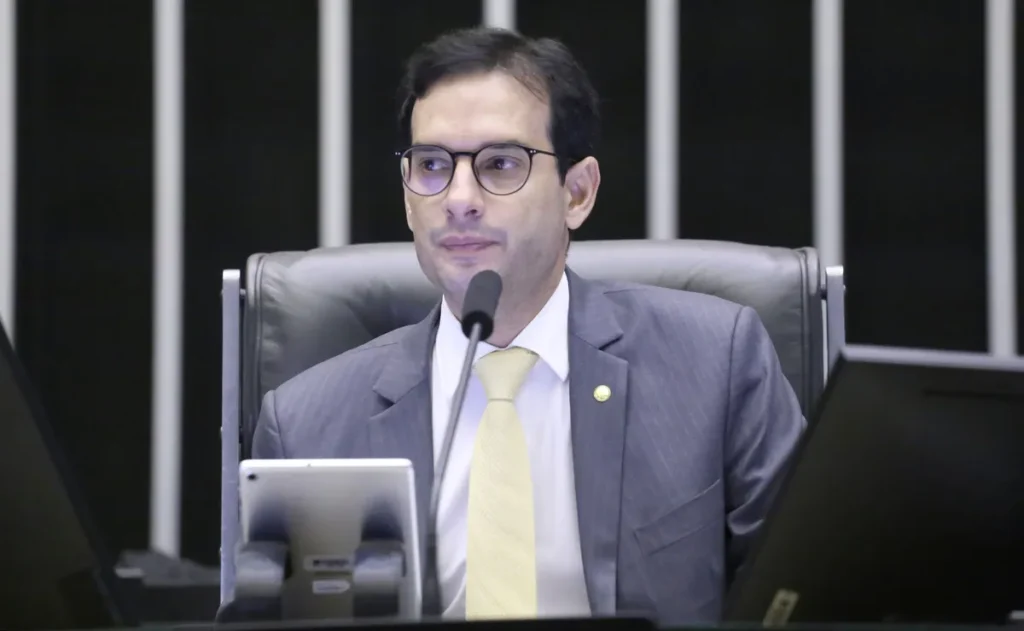 Fim da Escala 6x1: Relator Propõe Compensações A Setores Produtivos