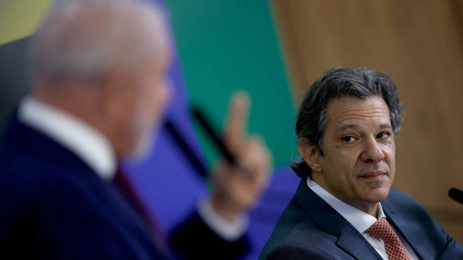 Fazenda flexibiliza empréstimo e libera R$ 536 milhões para o Amapá com garantia soberana Fazenda flexibiliza empréstimo e libera R$ 536 milhões para o Amapá com garantia soberana