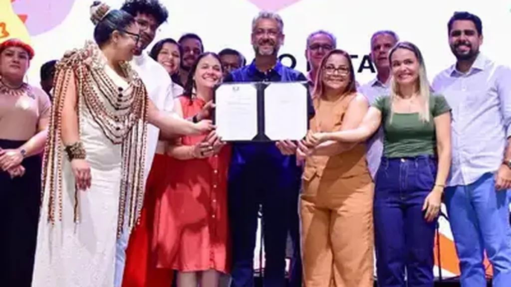 Governador Clécio sanciona leis históricas para fortalecer a política cultural no Amapá
