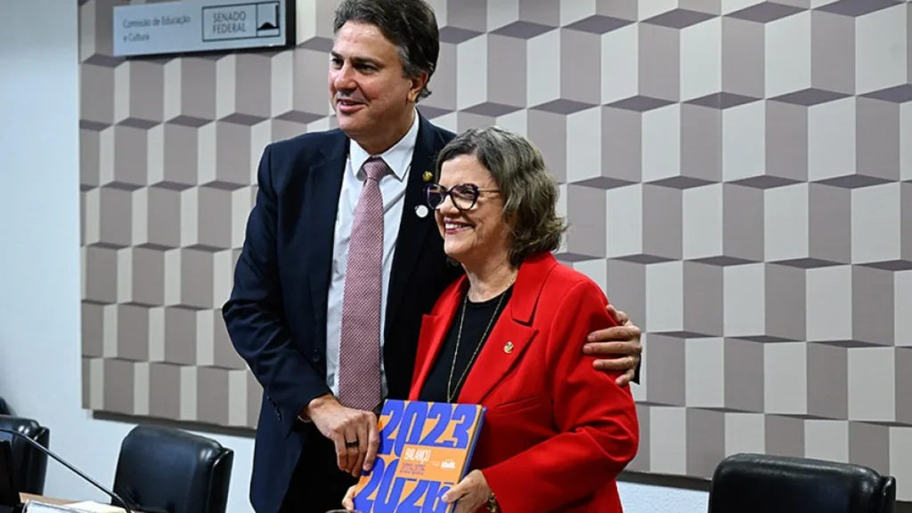 Projeto amplia sinais de atendimento prioritário para diversas deficiências