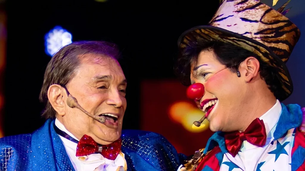 Dedé Santana celebra 90 anos com espetáculo inovador que une circo, música e tecnologia Dedé Santana celebra 90 anos com espetáculo inovador que une circo, música e tecnologia