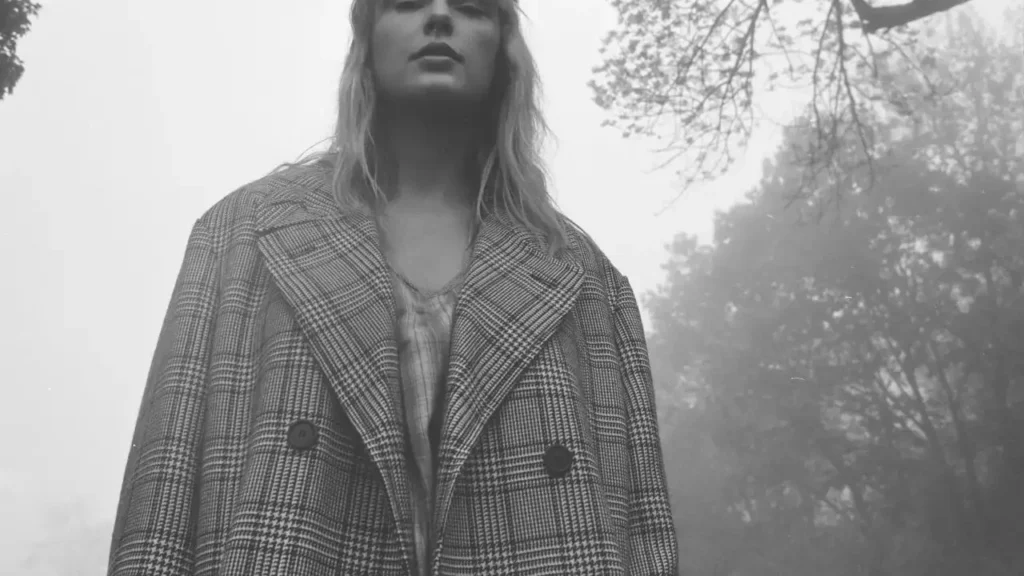 Seis Anos de "Folklore", de Taylor Swift: Seis Canções que Marcaram uma Década
