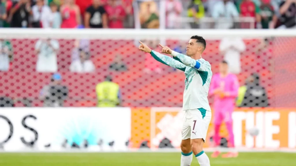 Cristiano Ronaldo garante virada decisiva e coloca Portugal contra Espanha nas oitavas da Copa